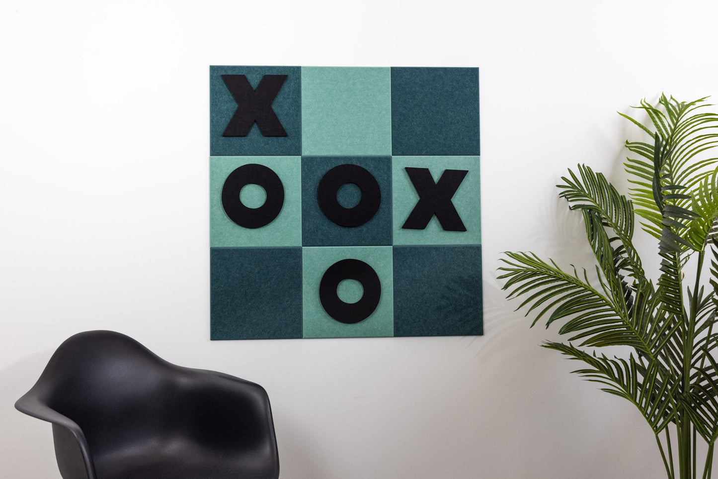 The Felt Right Tic-Tac-Toe Wall Game