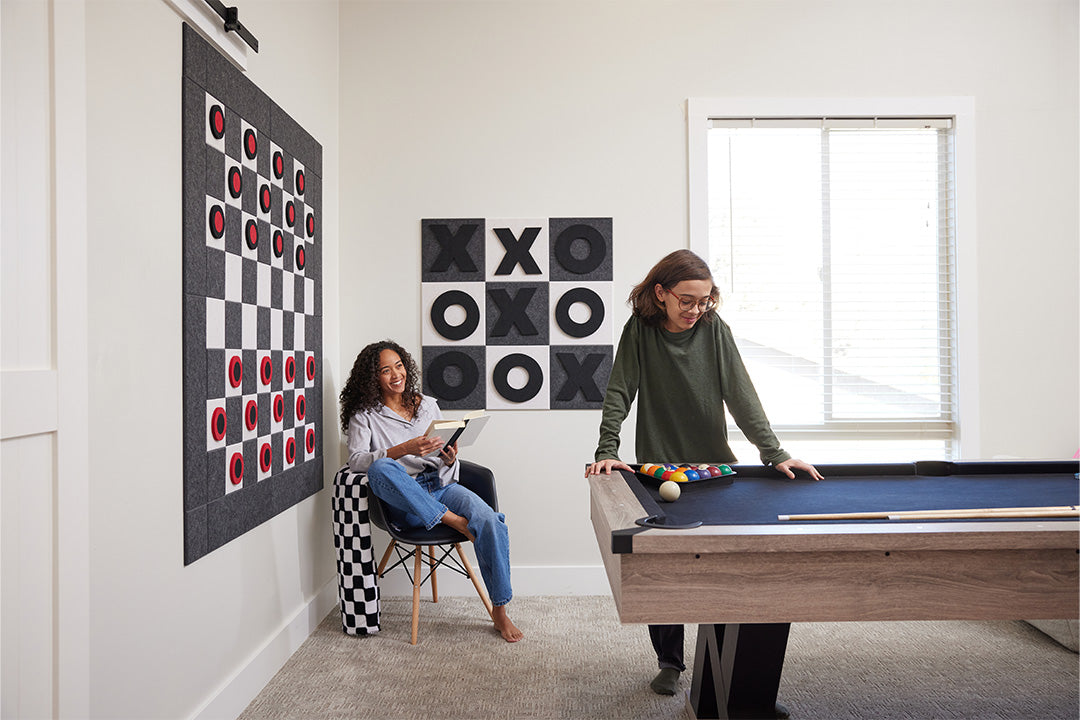 The Felt Right Tic-Tac-Toe Wall Game